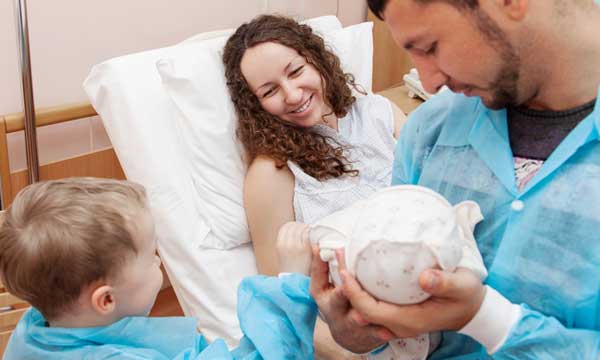 Créer un site de naissance privé pour annoncer la naissance et partager l'évolution de son bébé